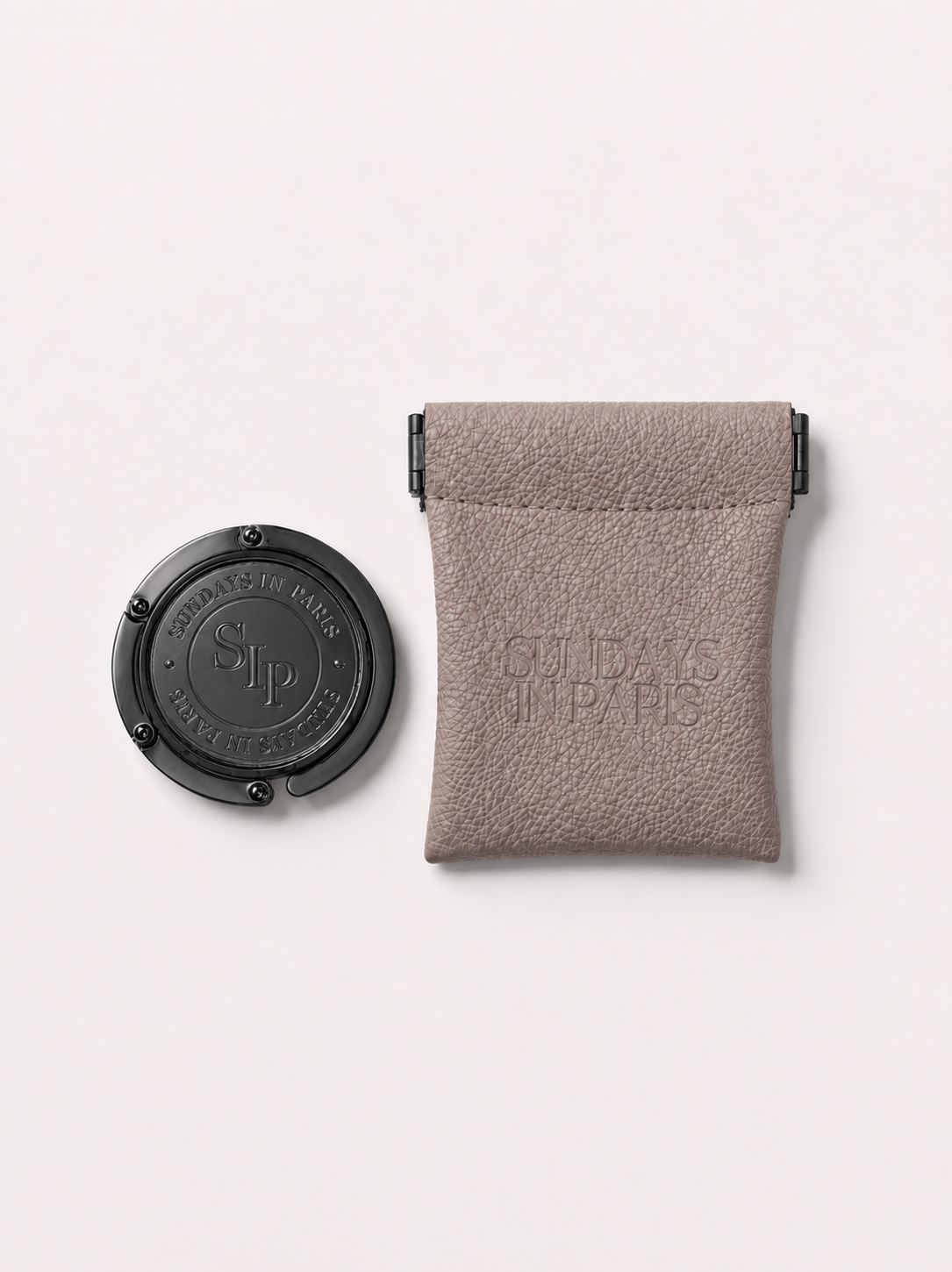 Le Petite black purse hook with vegan leather travel pouch from Sundays in Paris